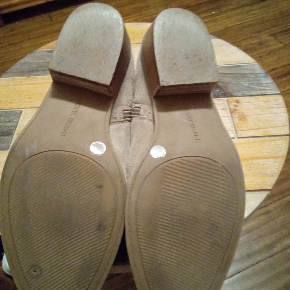 Lucky Brand Frankela Tan Suede Ankle Boots Size 9.5 - Picture 13 of 16